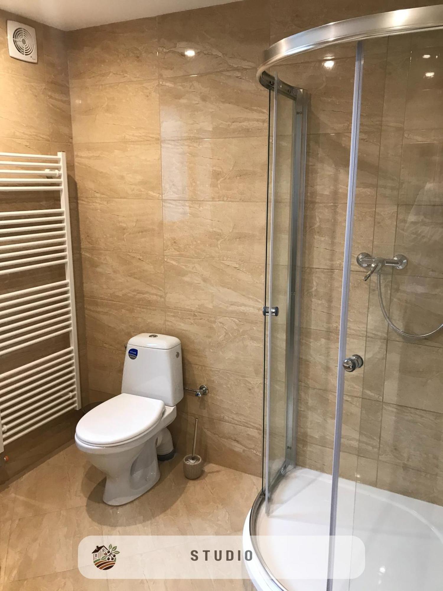 Apartmanovy Dom Visnove Екстер'єр фото