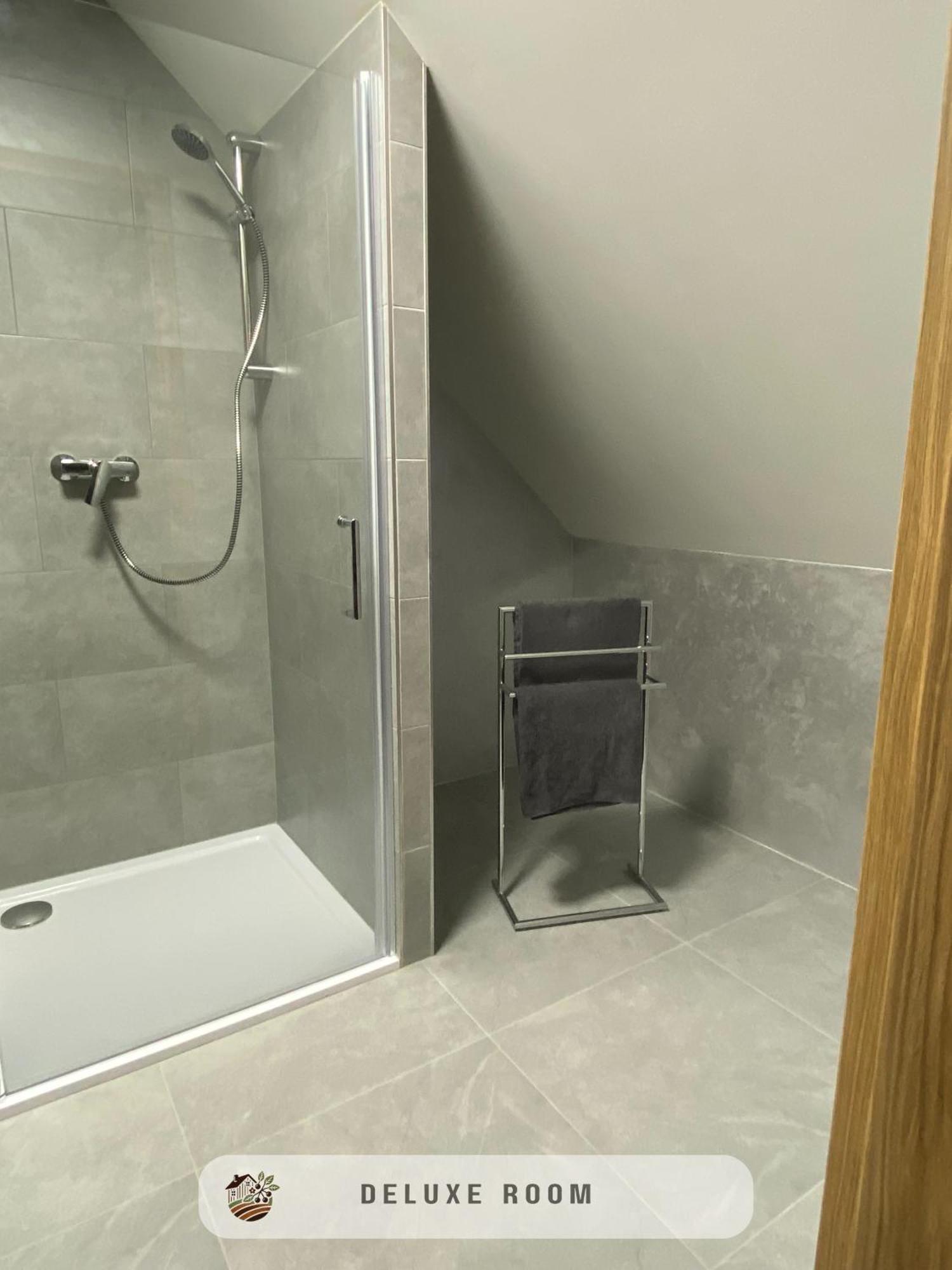 Apartmanovy Dom Visnove Екстер'єр фото