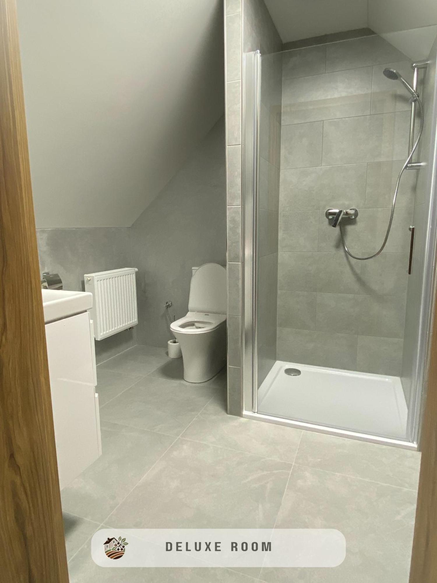 Apartmanovy Dom Visnove Екстер'єр фото