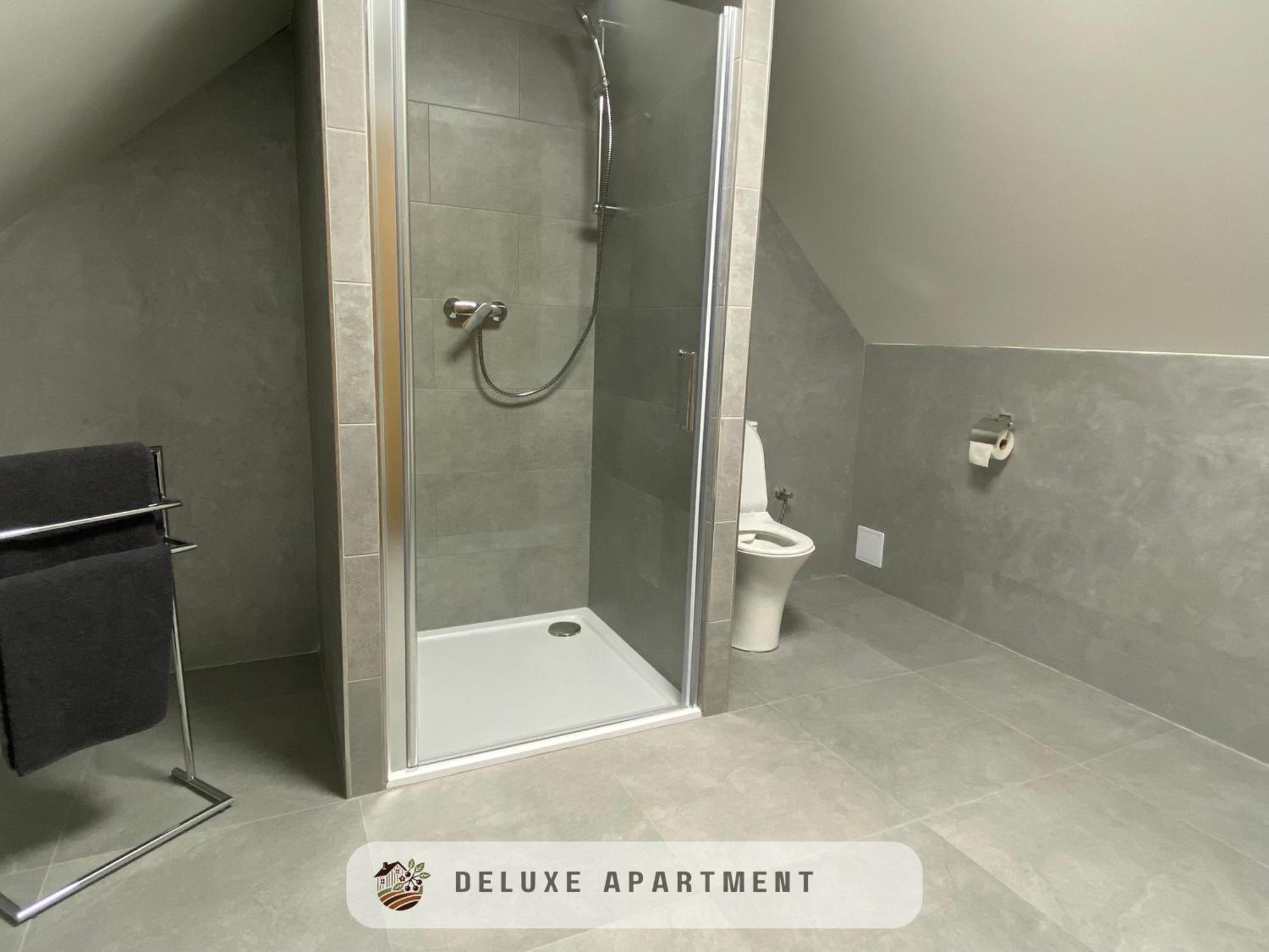 Apartmanovy Dom Visnove Екстер'єр фото