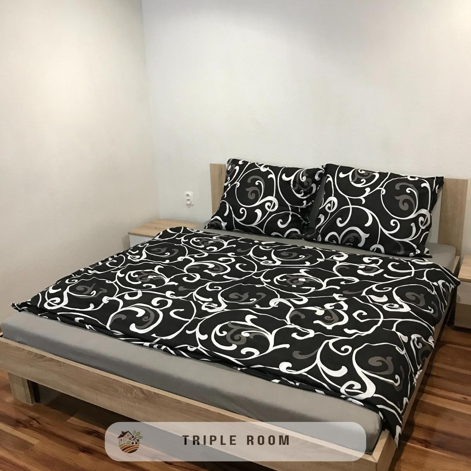 Apartmanovy Dom Visnove Екстер'єр фото