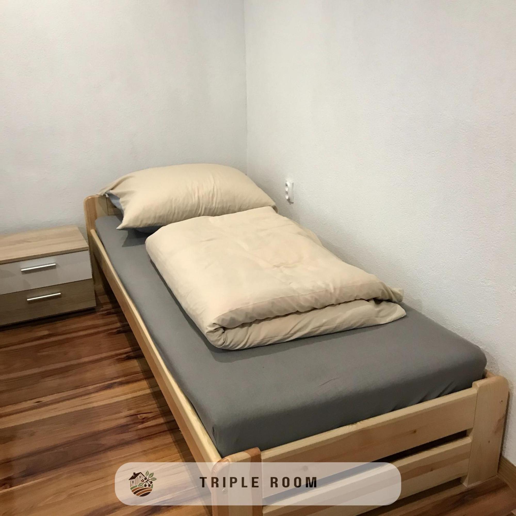 Apartmanovy Dom Visnove Екстер'єр фото